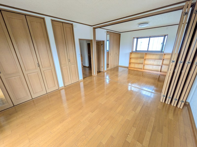 下妻市下妻丙　中古戸建 内観写真（リビング以外の居室）