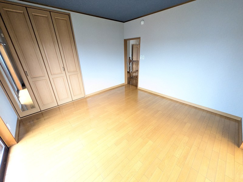 下妻市下妻丙　中古戸建 内観写真（リビング以外の居室）