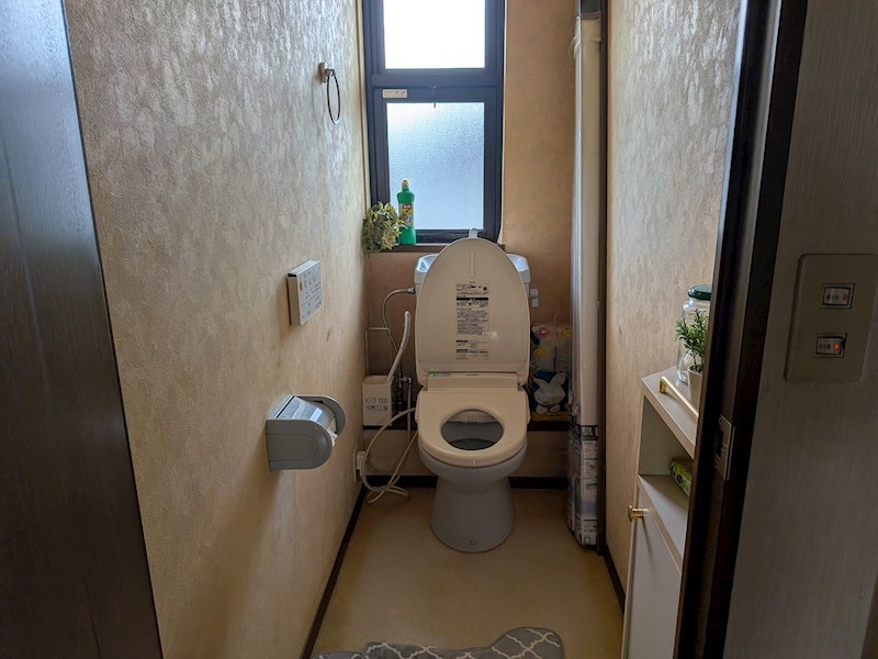 つくばみらい市長渡呂　中古戸建（二世帯住宅） 内観写真（トイレ）