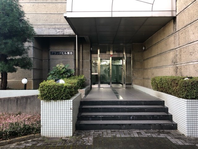 グランドヒル旭台 共用部写真（エントランス）