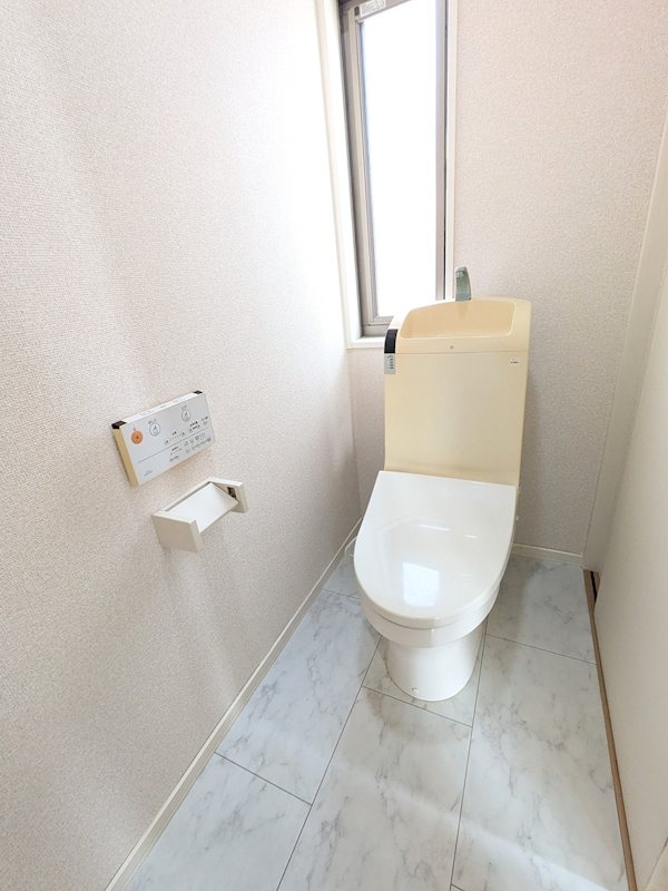 常総市若宮戸　中古戸建 内観写真（トイレ）