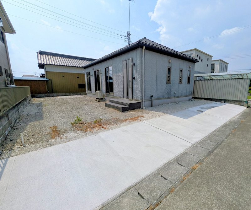 常総市若宮戸　中古戸建 現地写真（駐車場）