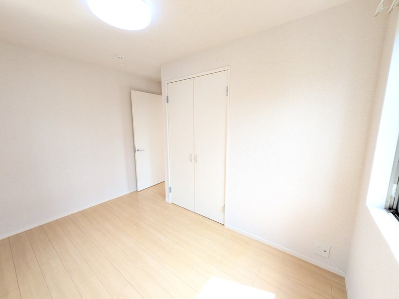 常総市若宮戸　中古戸建 内観写真（リビング以外の居室）