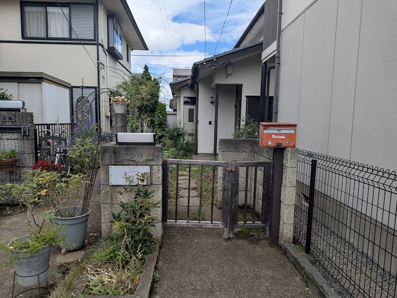 牛久市栄町３丁目　中古戸建 現地写真