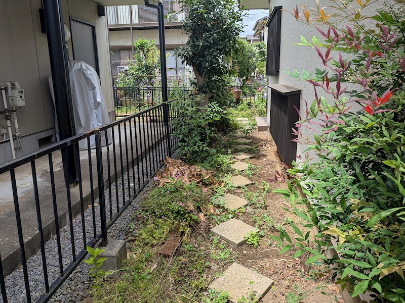 牛久市栄町３丁目　中古戸建 現地写真（庭）