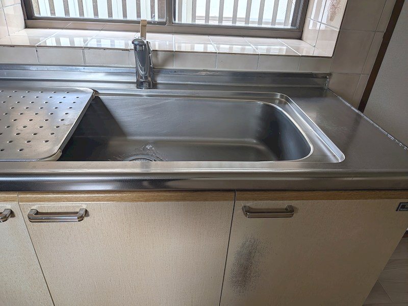 牛久市栄町３丁目　中古戸建 内観写真（キッチン）