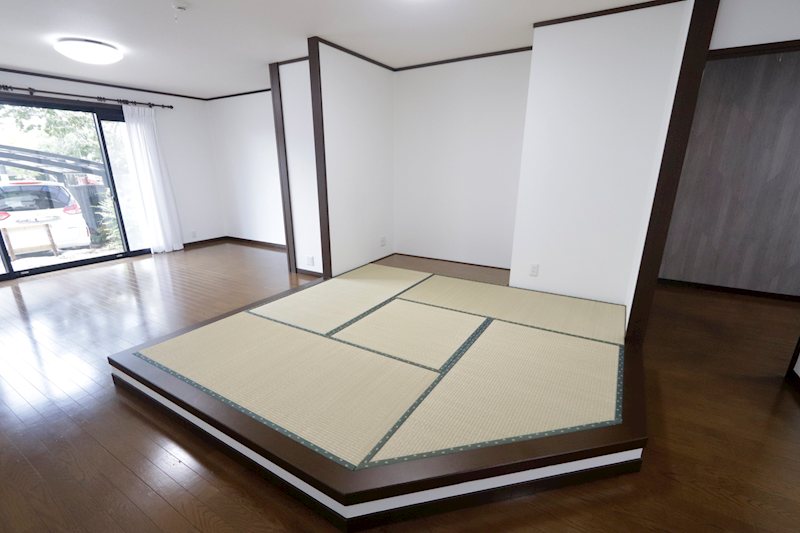 龍ケ崎市藤ケ丘３丁目　中古戸建 内観写真（リビング）