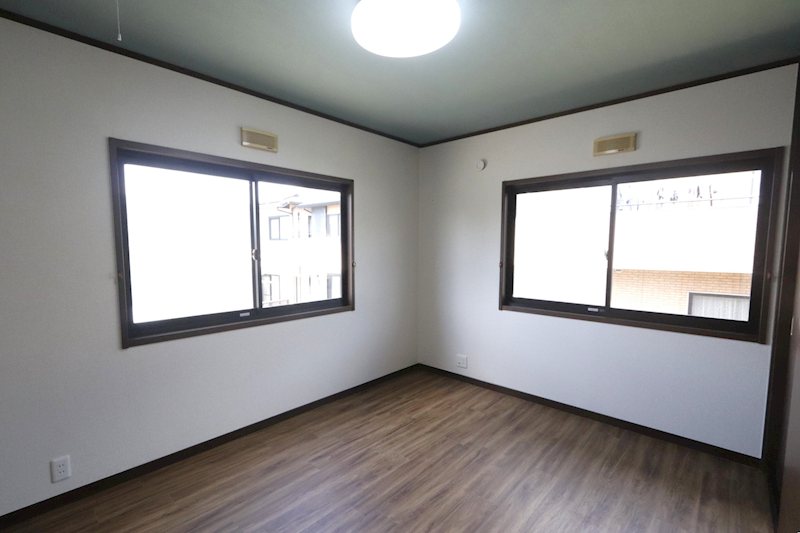 龍ケ崎市藤ケ丘３丁目　中古戸建 内観写真（リビング以外の居室）