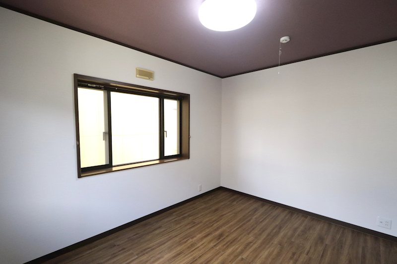 龍ケ崎市藤ケ丘３丁目　中古戸建 内観写真（リビング以外の居室）