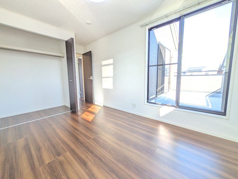 坂東市岩井　中古戸建 内観写真（リビング以外の居室）