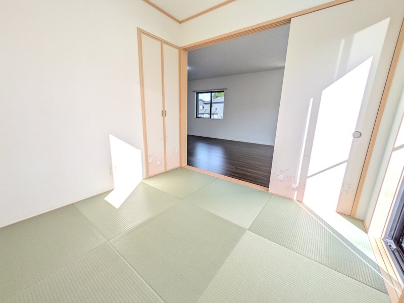 坂東市岩井　中古戸建 内観写真（リビング以外の居室）