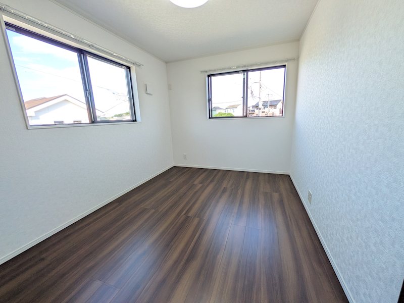 坂東市岩井　中古戸建 内観写真（リビング以外の居室）