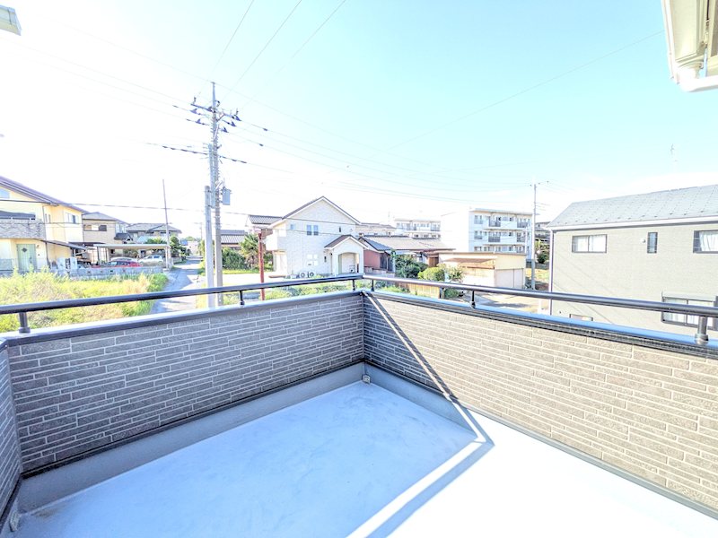 坂東市岩井　中古戸建 現地写真（バルコニー）