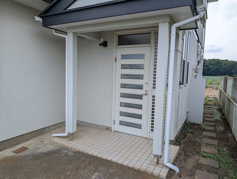 土浦市東並木町　中古戸建 現地写真（玄関）