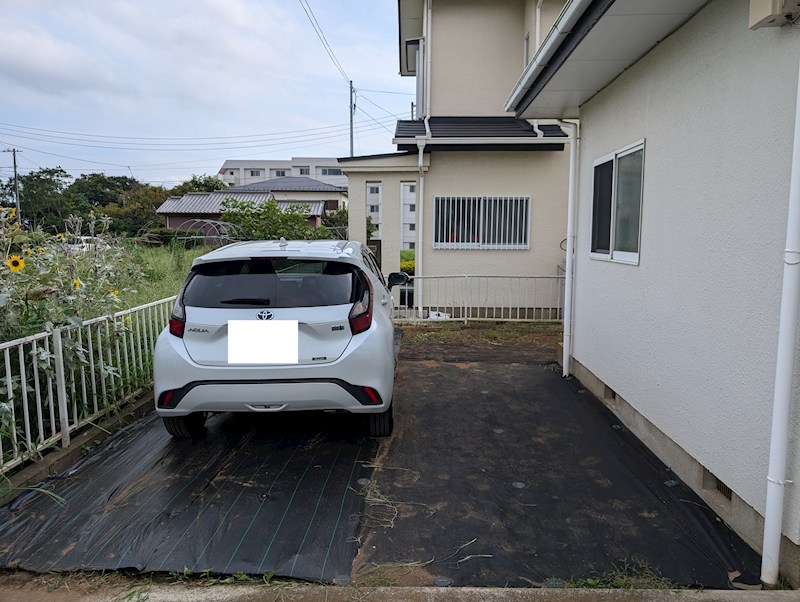 土浦市東並木町　中古戸建 現地写真（駐車場）