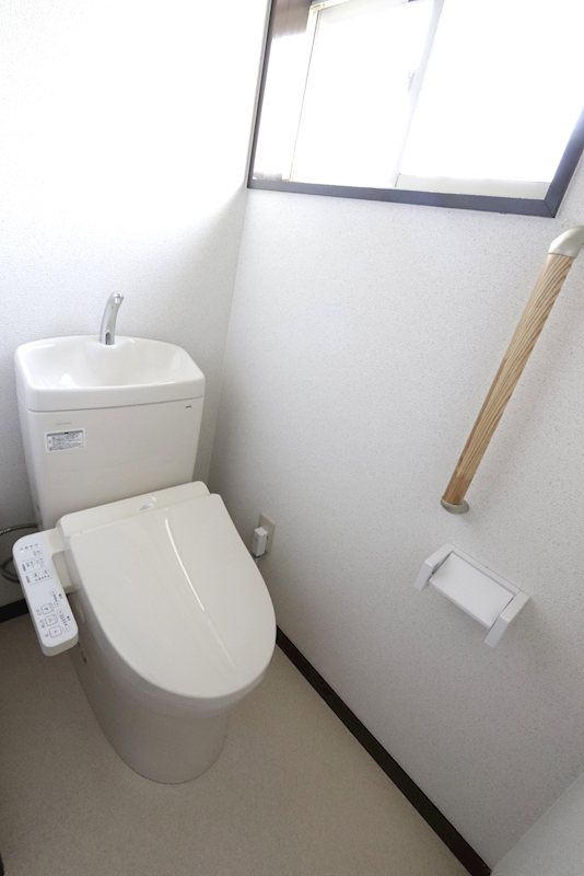 下妻市半谷　中古戸建 内観写真（トイレ）
