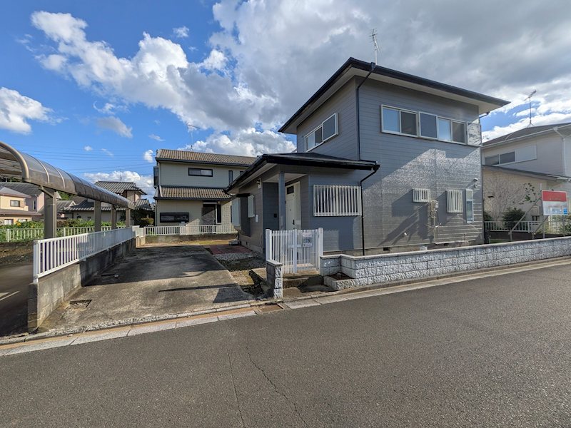 下妻市半谷　中古戸建 現地写真（駐車場）
