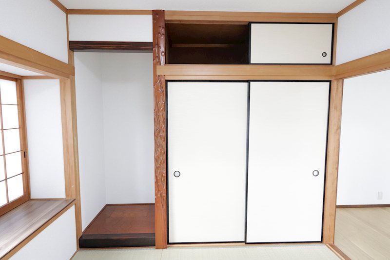 下妻市半谷　中古戸建 内観写真（収納）