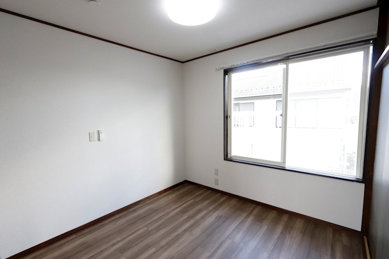 下妻市半谷　中古戸建 内観写真（リビング以外の居室）