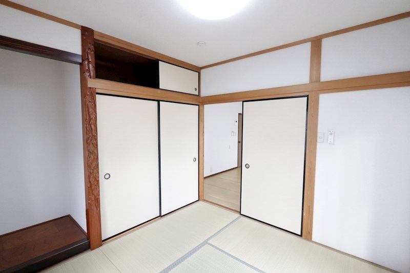 下妻市半谷　中古戸建 内観写真（リビング以外の居室）