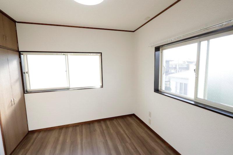 下妻市半谷　中古戸建 内観写真（リビング以外の居室）