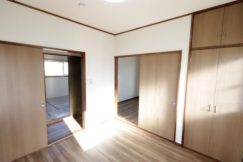 下妻市半谷　中古戸建 内観写真（リビング以外の居室）