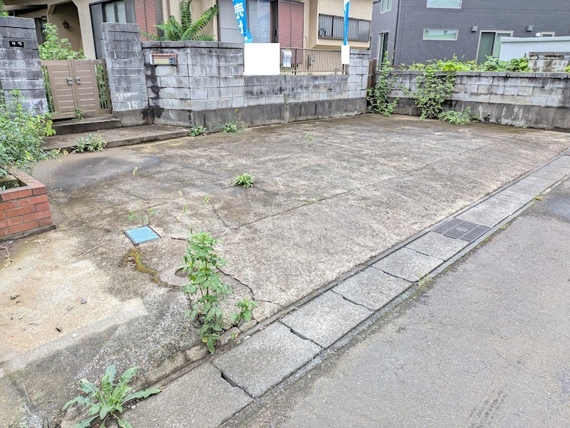 つくば市上広岡　中古戸建 現地写真（駐車場）