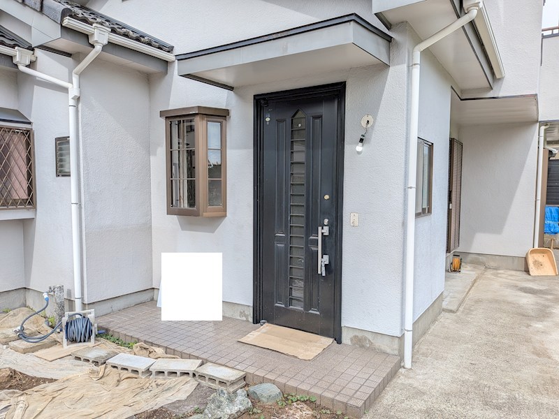 つくば市高見原４丁目　中古戸建 現地写真（玄関）