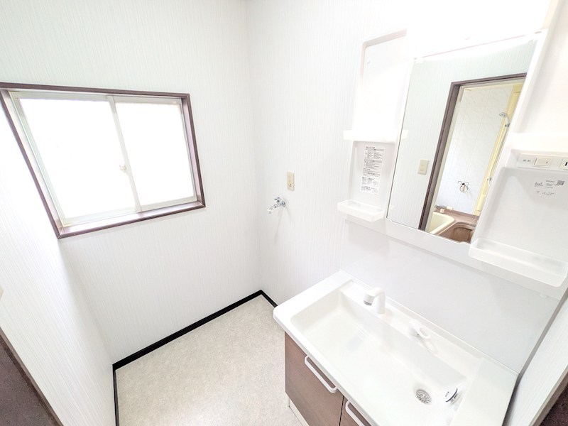 阿見町中央４丁目　中古戸建 内観写真（洗面台・洗面所）