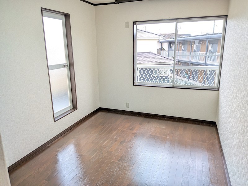 阿見町中央４丁目　中古戸建 内観写真（リビング以外の居室）