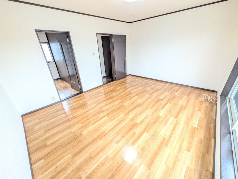 阿見町中央４丁目　中古戸建 内観写真（リビング以外の居室）