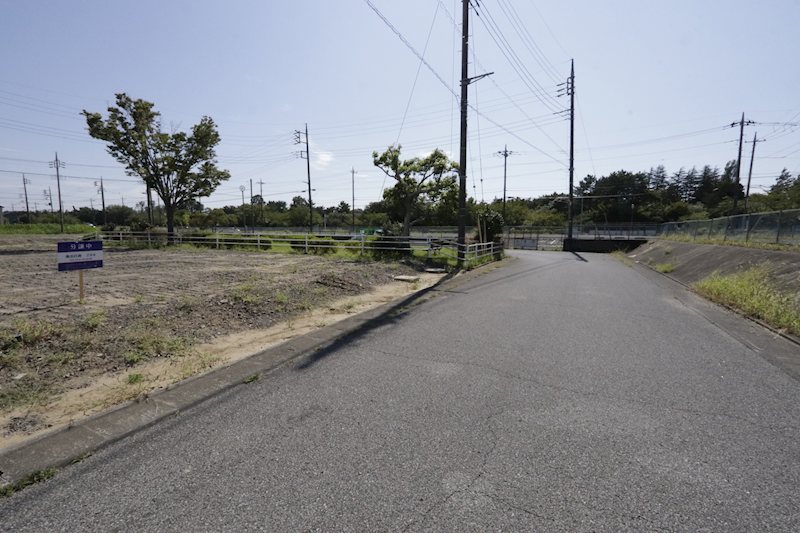 取手市桜が丘３丁目　土地　区画298 現地写真（前面道路含む現地写真）