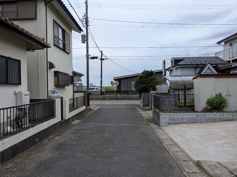 つくばみらい市豊体　中古戸建 現地写真（前面道路含む現地写真）