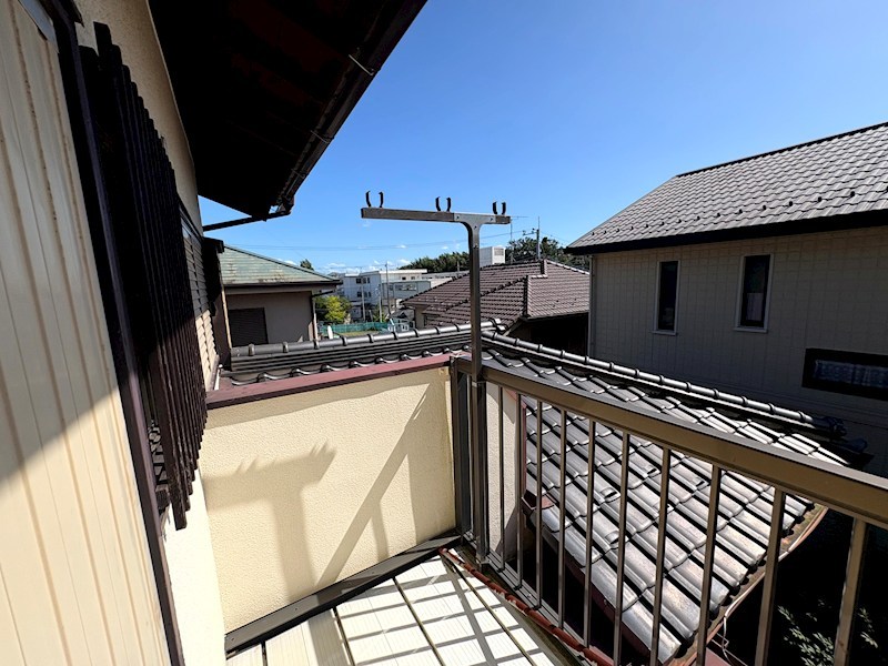 牛久市田宮町　中古戸建 現地写真（バルコニー）