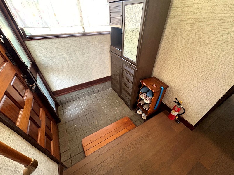 牛久市田宮町　中古戸建 現地写真（玄関）