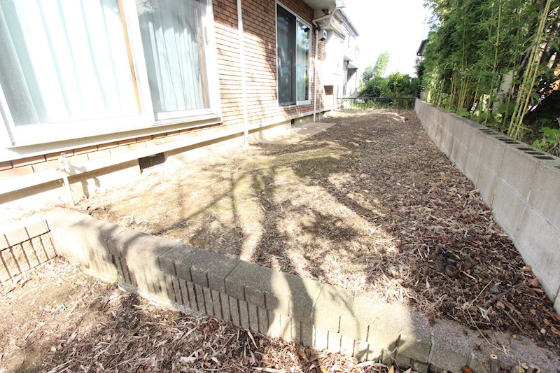 小美玉市東田中　中古戸建 現地写真（庭）