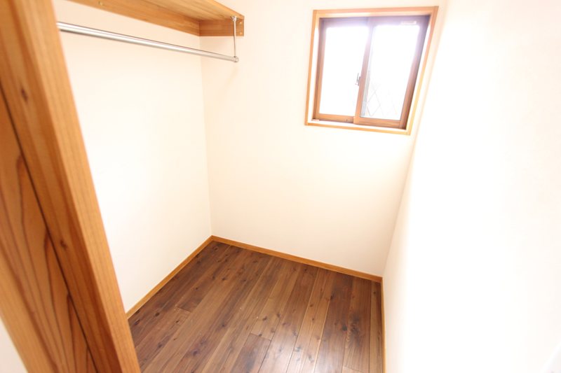 土浦市真鍋新町　中古戸建  内観写真（収納）
