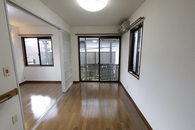 桜川市真壁町田　中古戸建 内観写真（リビング）