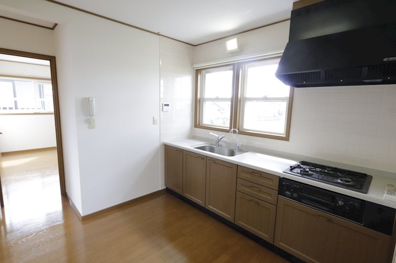 桜川市真壁町田　中古戸建 内観写真（キッチン）