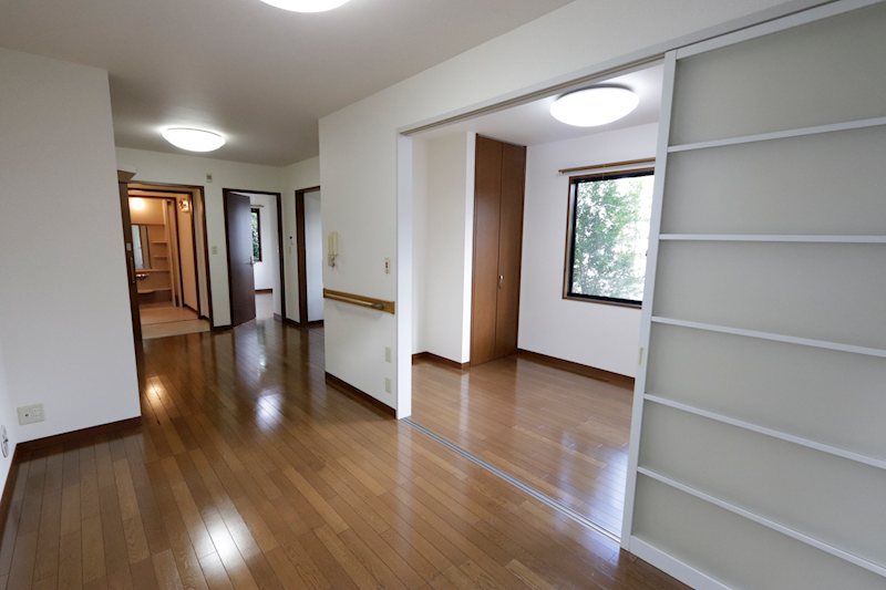 桜川市真壁町田　中古戸建 内観写真（リビング）