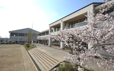 利根町布川1408番地4　中古戸建 中学校
