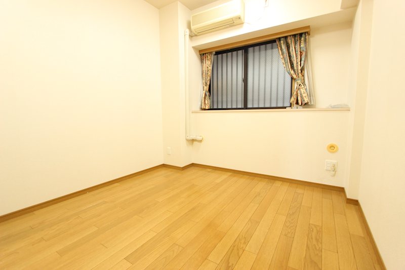 ソリッドタワー  内観写真（寝室）