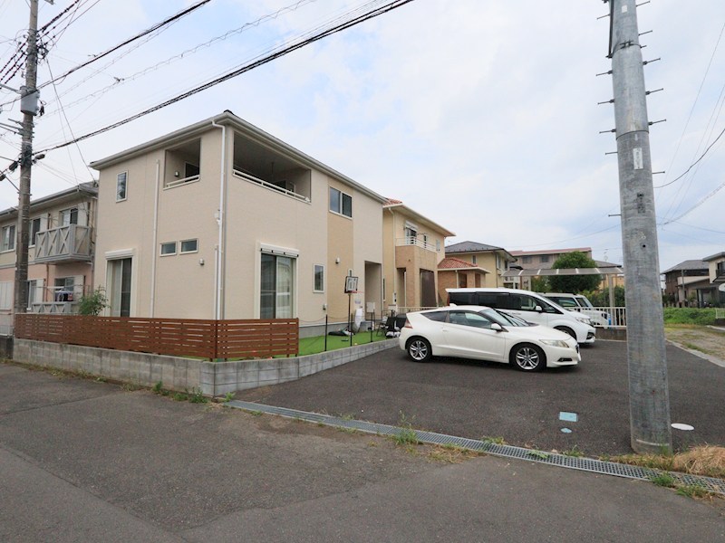 つくば市高野台２丁目　中古戸建 現地写真（庭）