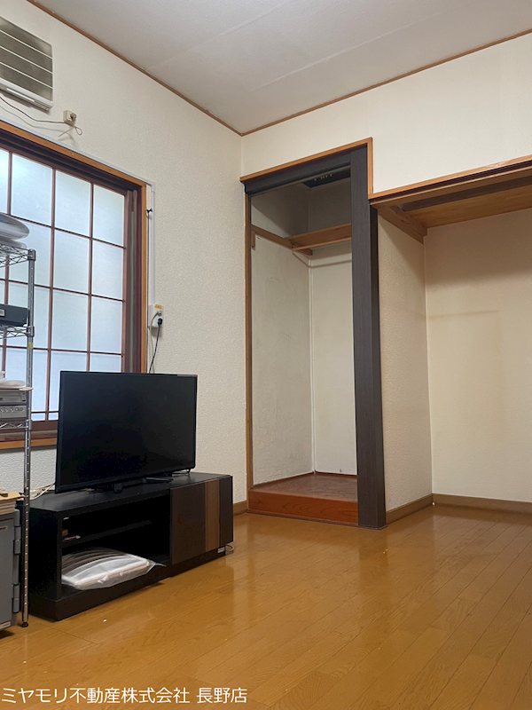 長野市富竹　戸建 内観写真（リビング以外の居室）