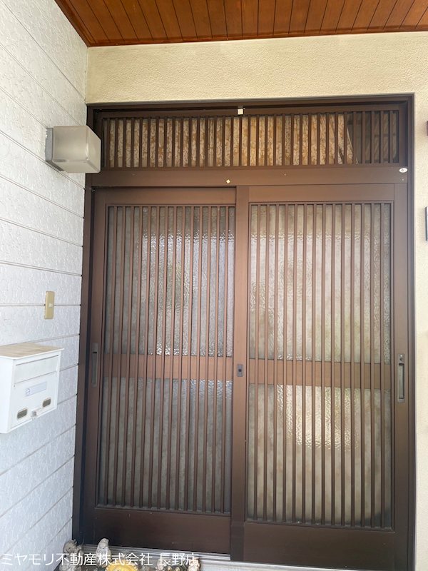 長野市富竹　戸建 現地写真（玄関）