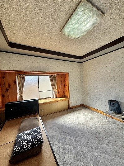 立科町芦田　中古戸建 内観写真（リビング以外の居室）