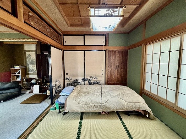 立科町芦田　中古戸建 内観写真（リビング以外の居室）