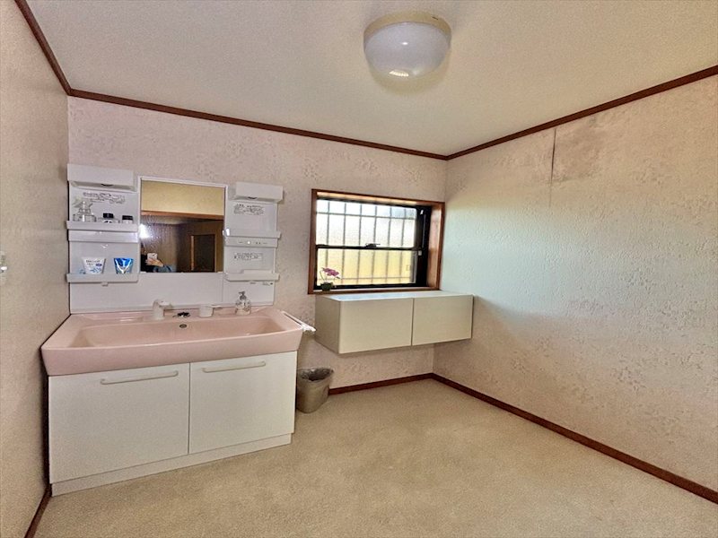 佐久市横根　中古戸建 内観写真（洗面台・洗面所）