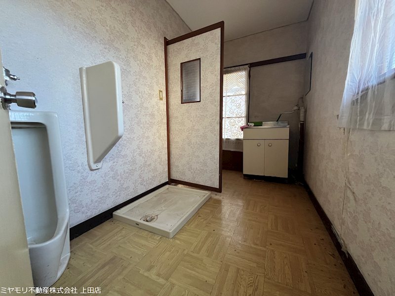上田市材木町　中古戸建 内観写真（洗面台・洗面所）
