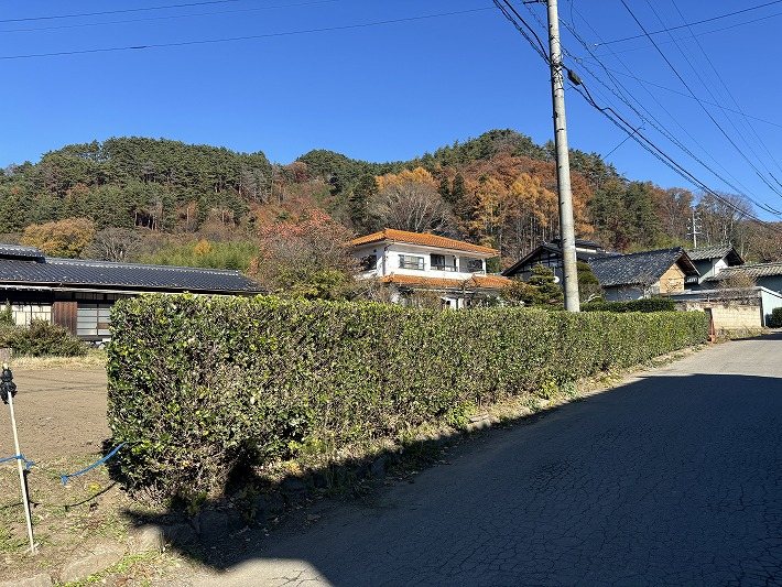 佐久市常和　土地 現地写真（前面道路含む現地写真）